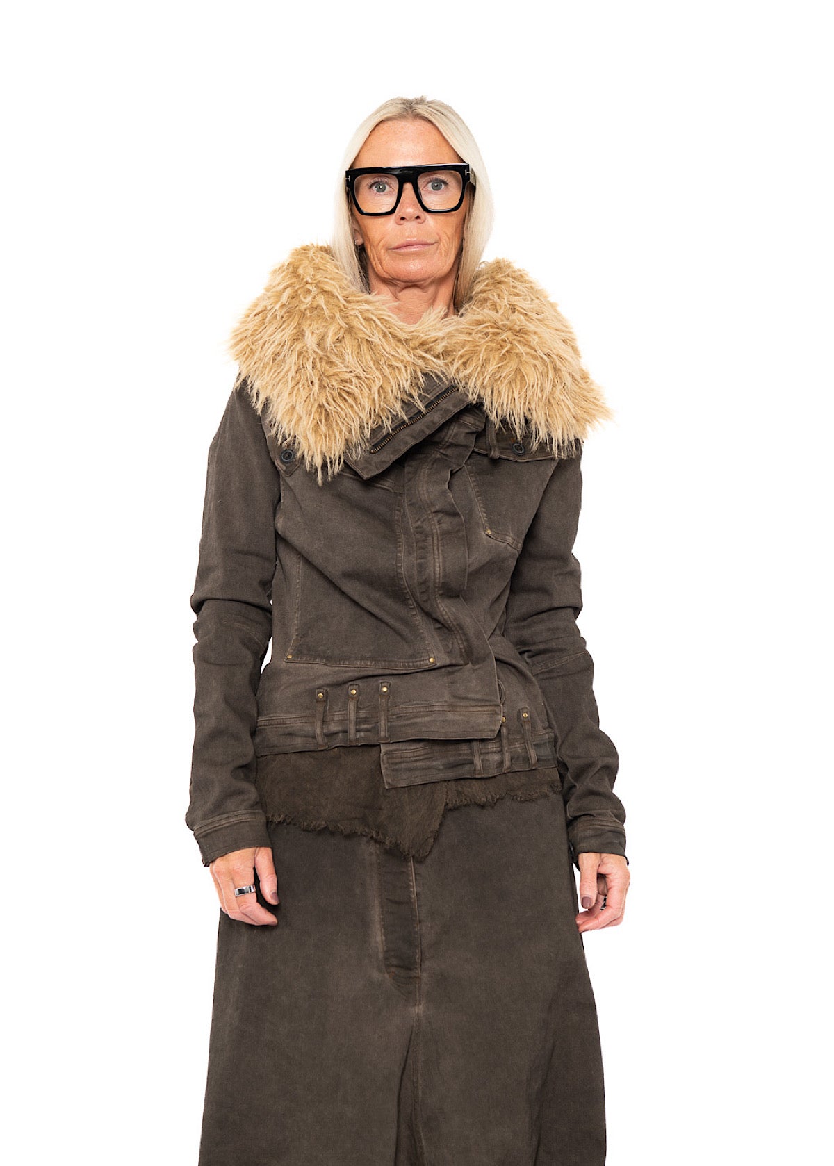 FITTED FAUX FUR-TRIM DENIM JACKET