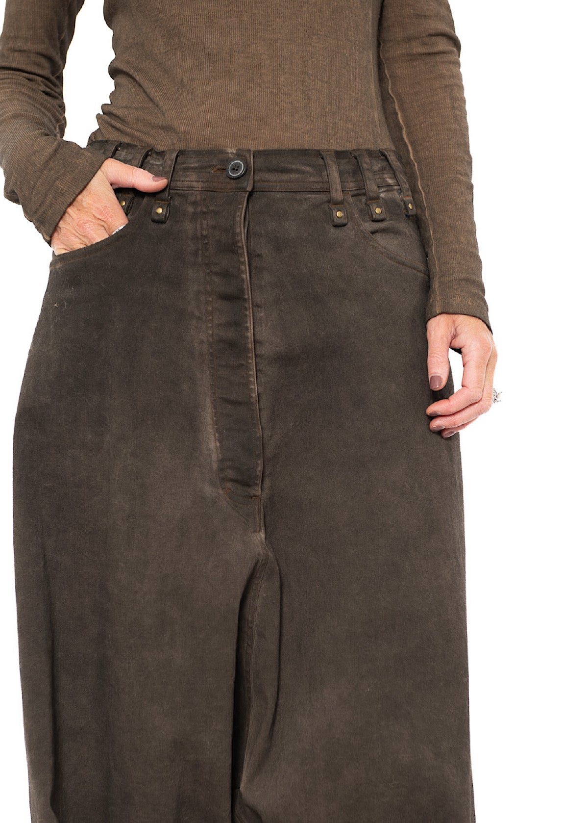GARMENT-DYED OVERSIZED DENIM TROUSER