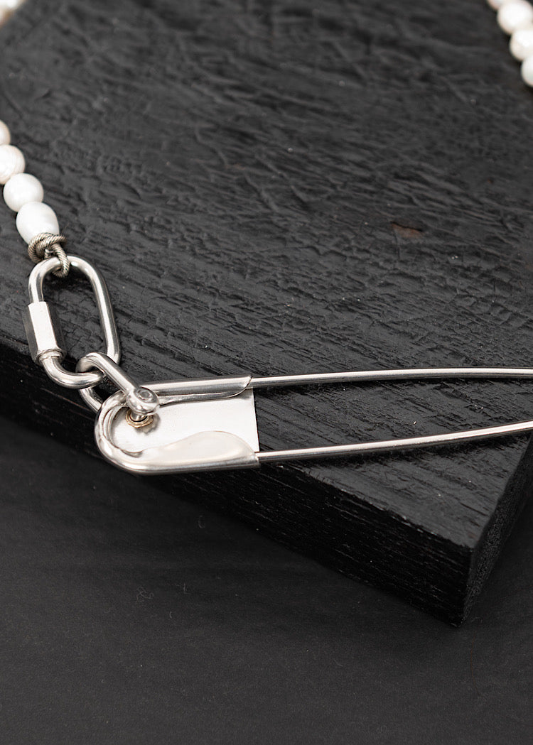 MYA LAMBRECHT NECKLACE