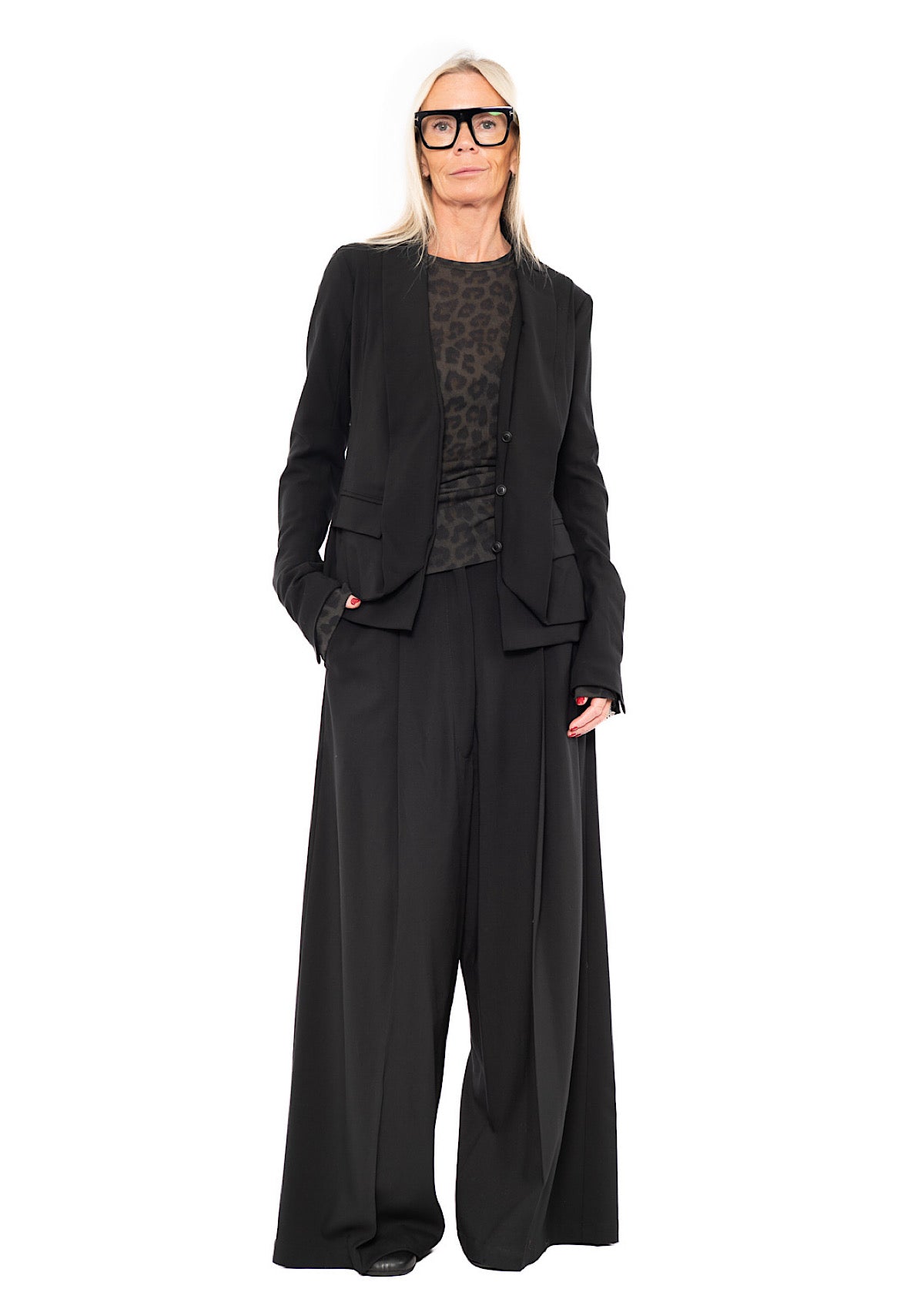 TAILORED WOOL BLAZER