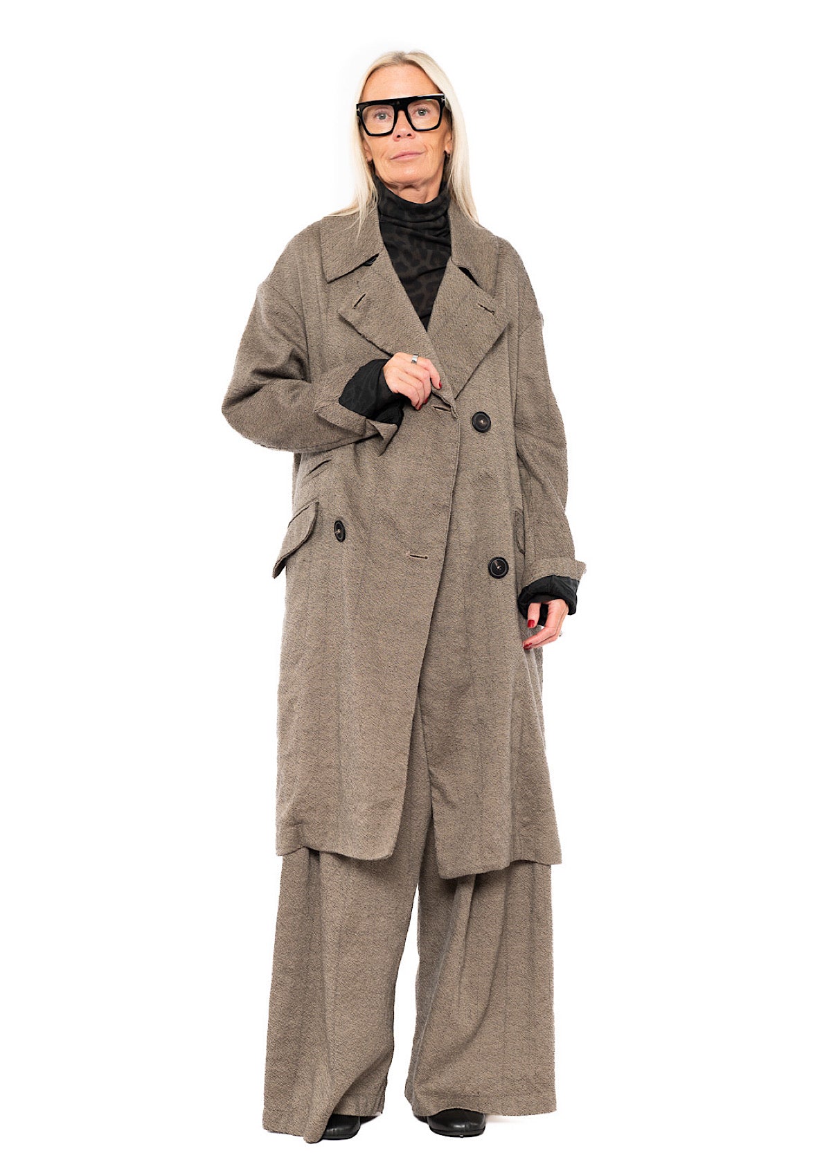 DOUBLE-BREASTED PINSTRIPE WOOL COAT