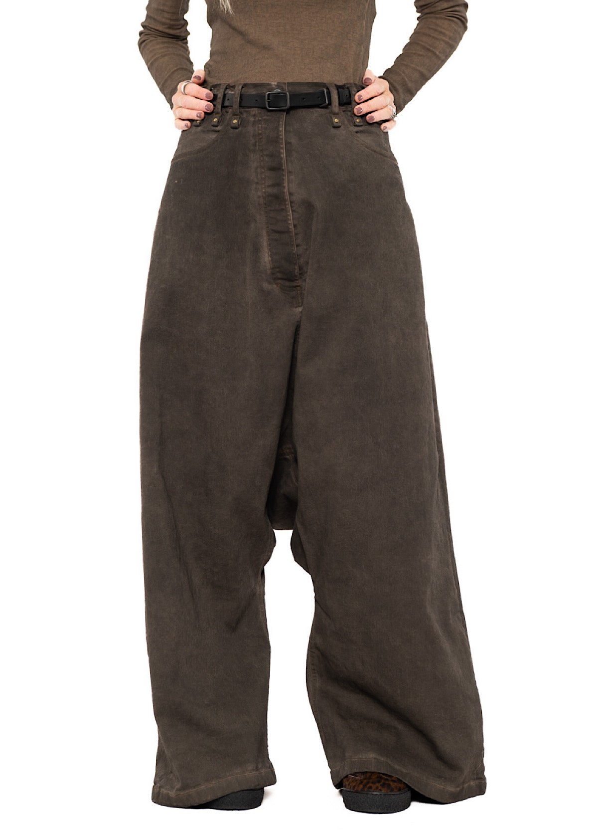 GARMENT-DYED OVERSIZED DENIM TROUSER
