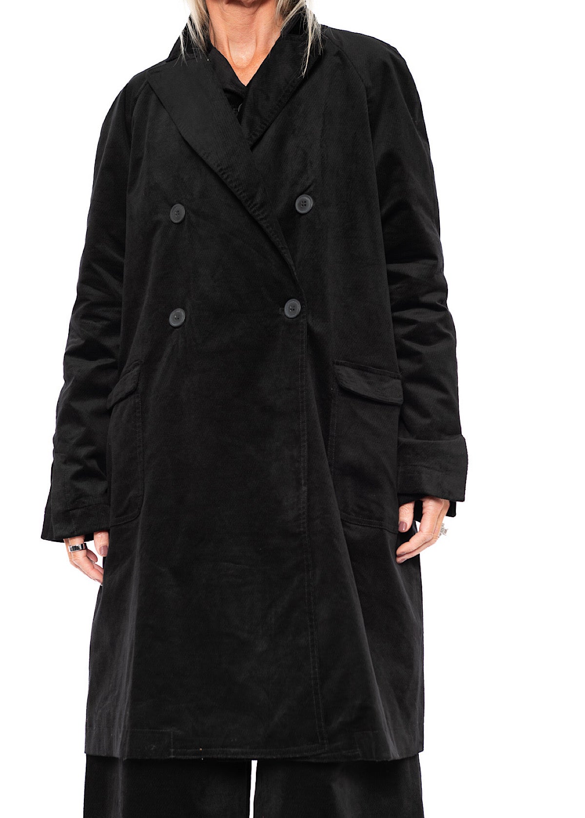 DOUBLE-BREASTED STRETCH-VELVET COAT
