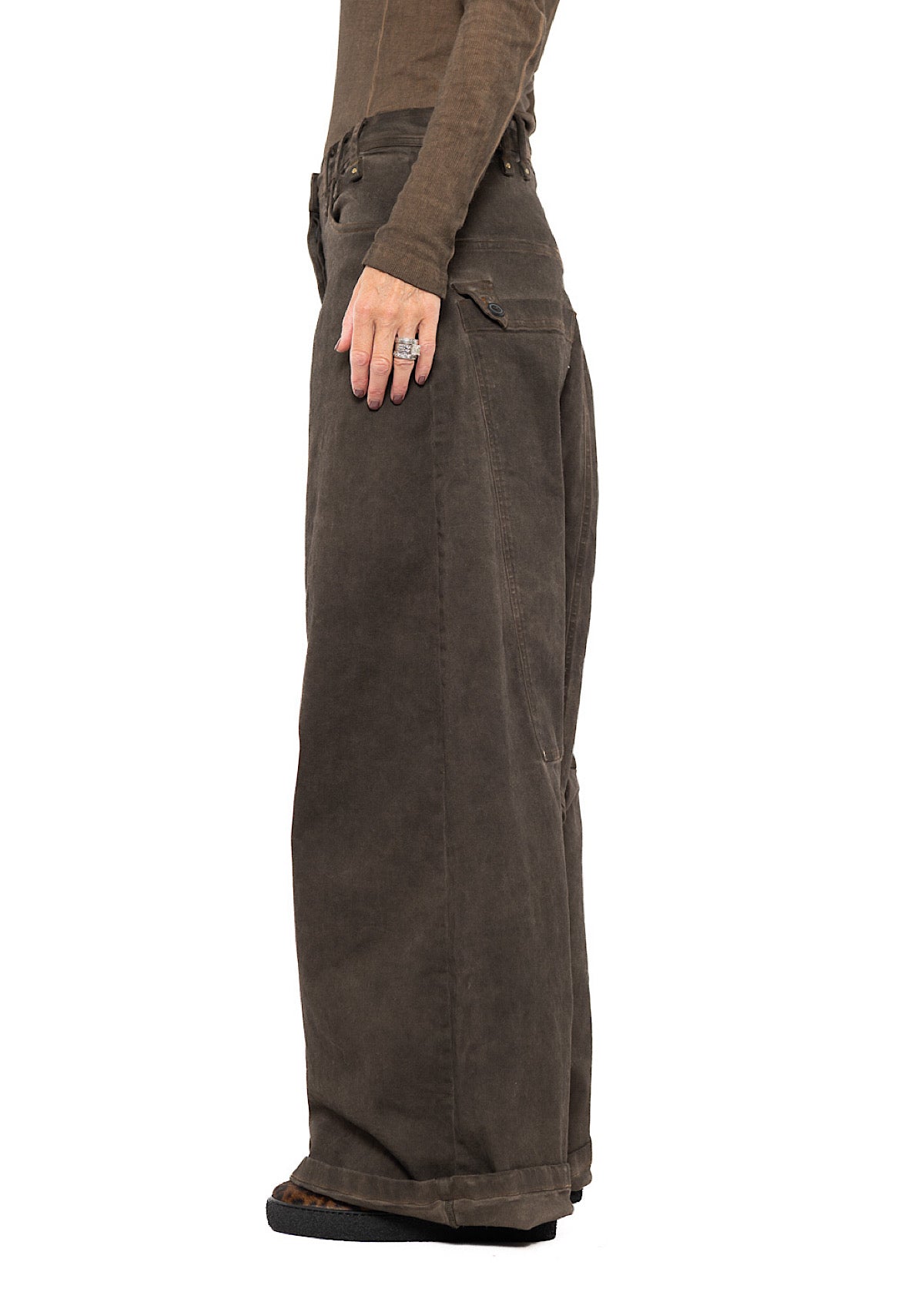 GARMENT-DYED OVERSIZED DENIM TROUSER