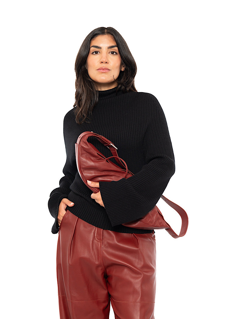 CROSSBODY LEATHER BAG