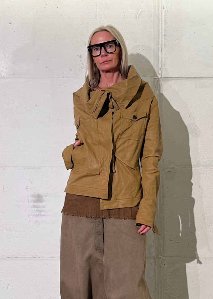 SCULPTURAL LAMB LEATHER JACKET