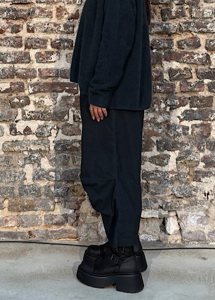 KICK-FLARE STRETCH TROUSER
