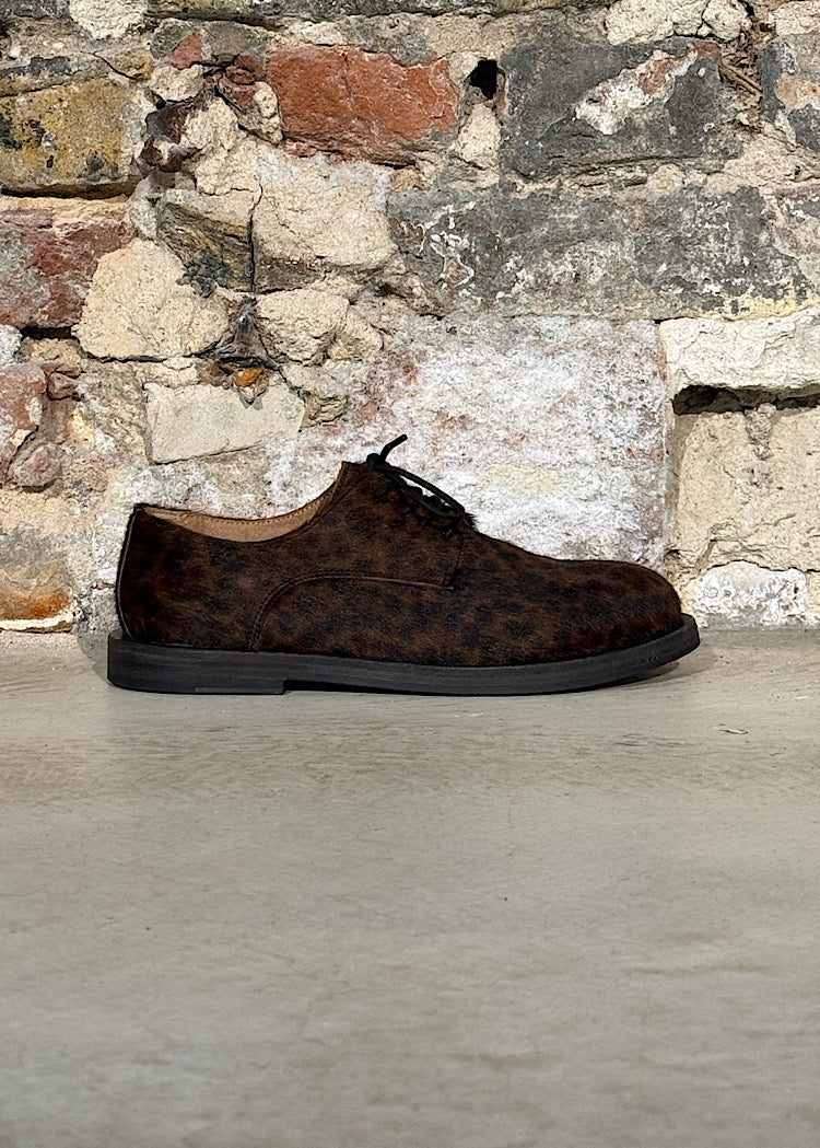 CL LEOPARD LEATHER SHOE