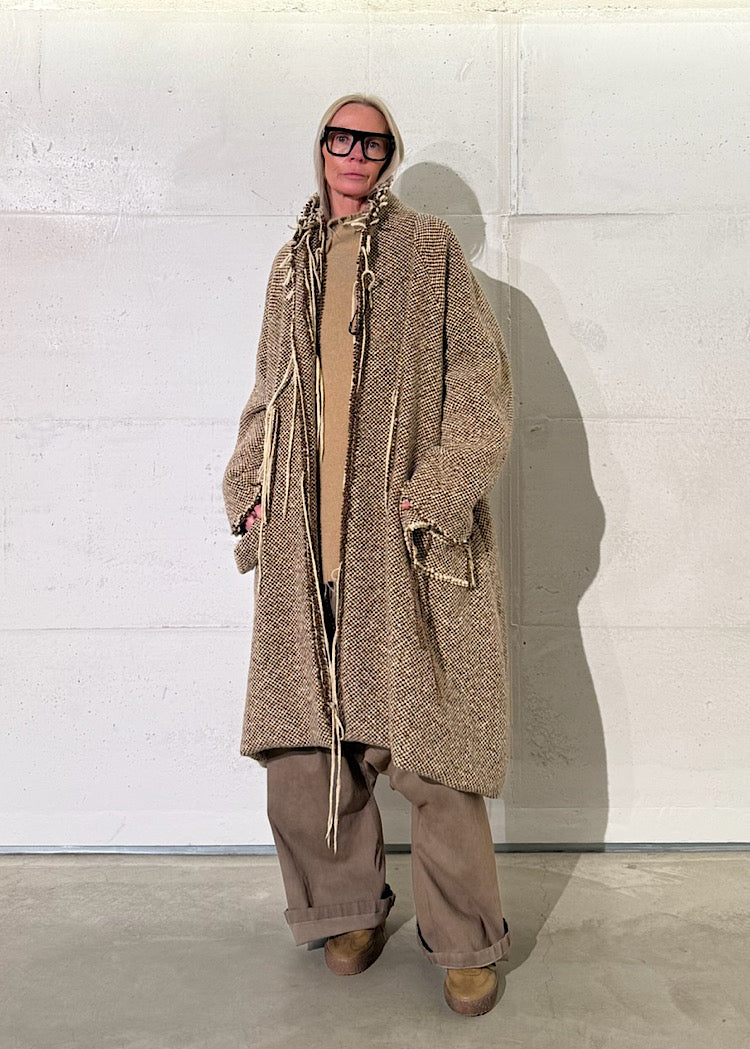 DRAPED CHECK WOOL COAT