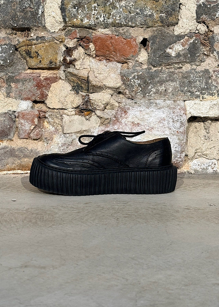 CL PLATFORM BROGUE LACE-UP SHOE
