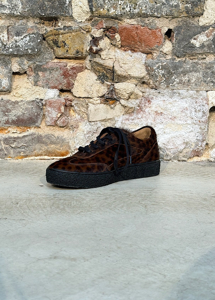 CL LEOPARD LEATHER TRAINER