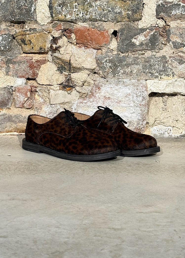 LEO HAIRCALF LACE-UP SHOE