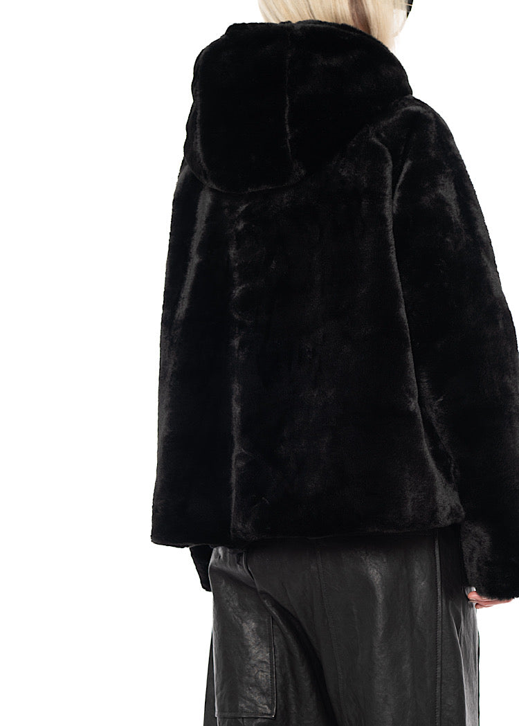 CROPPED HOODED FAUX FUR JACKET