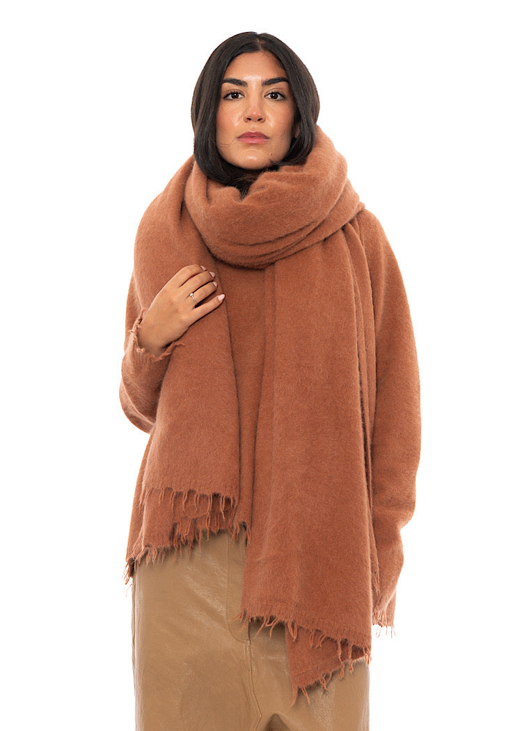 OVERSIZED FRAYED KNIT SCARF
