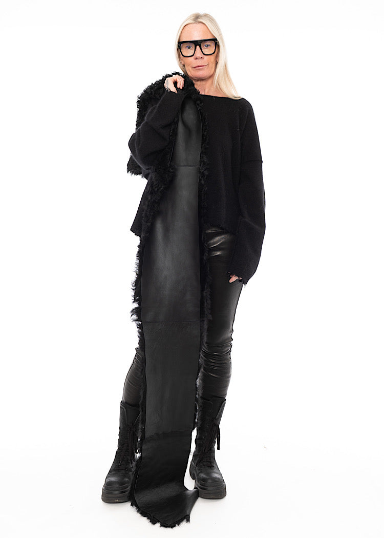 DOM GOOR LONG FUR SCARF