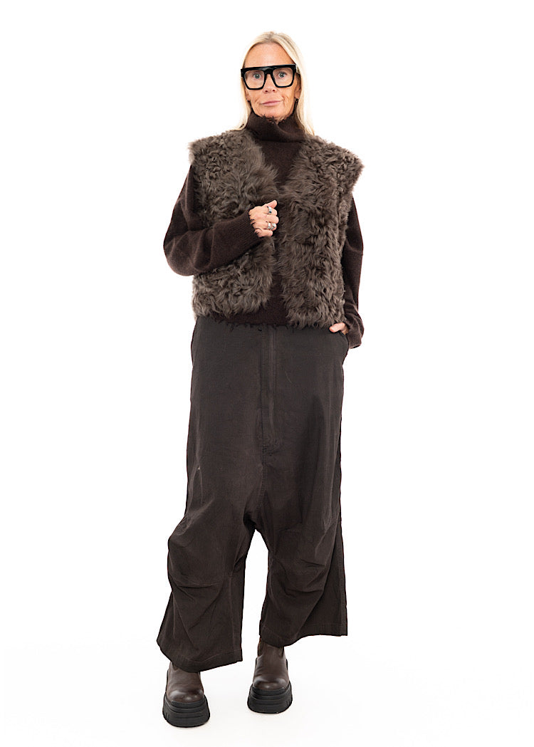 DOM GOOR CURLY SHORT GILET