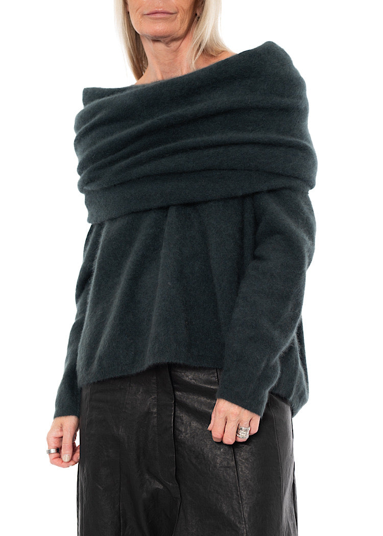 SIGNATURE RACCOON HAIR SCARF
