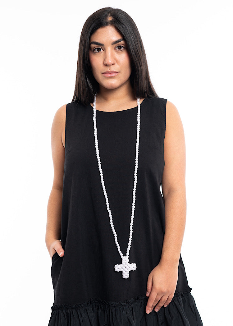 PLU CROSS-BODY NECKLACE