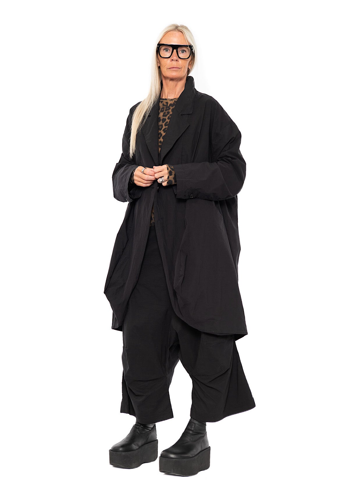 SIGNATURE OVERSIZED COAT