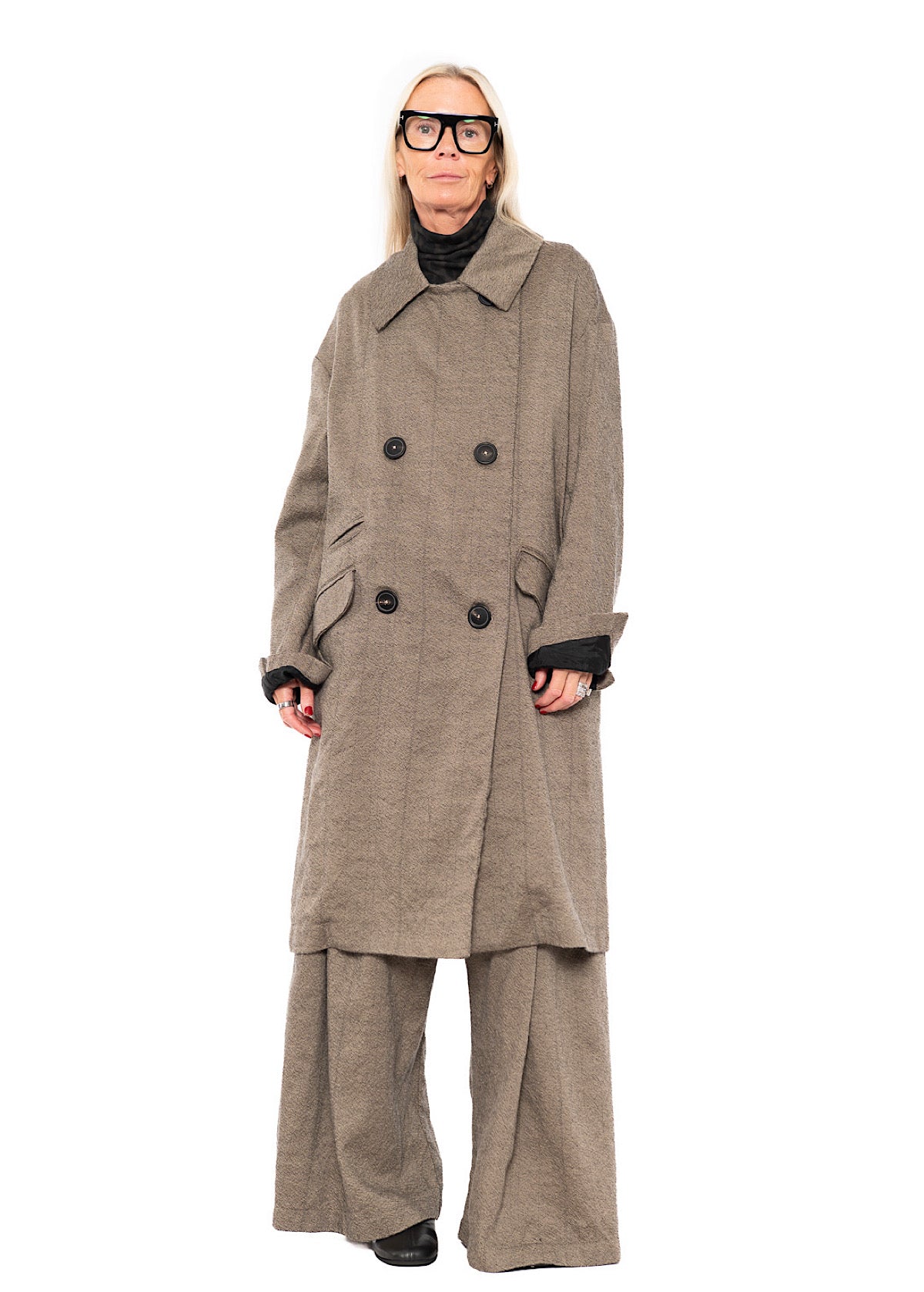 DOUBLE-BREASTED PINSTRIPE WOOL COAT