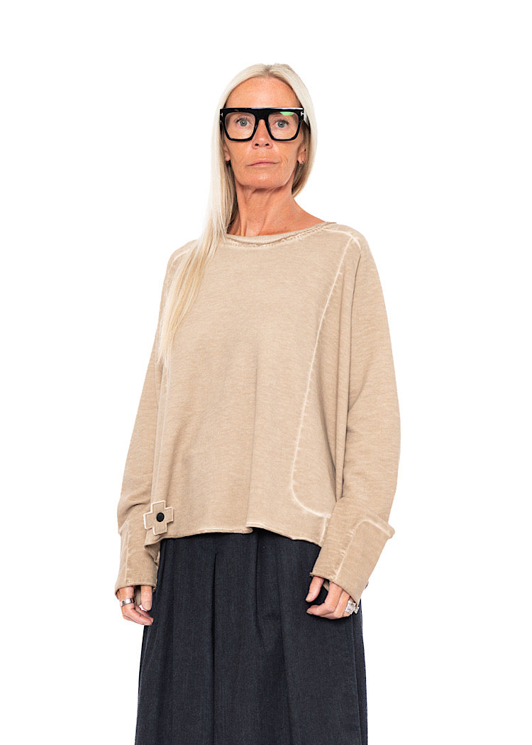 CLASSIC RELAXED BOXY PULLOVER