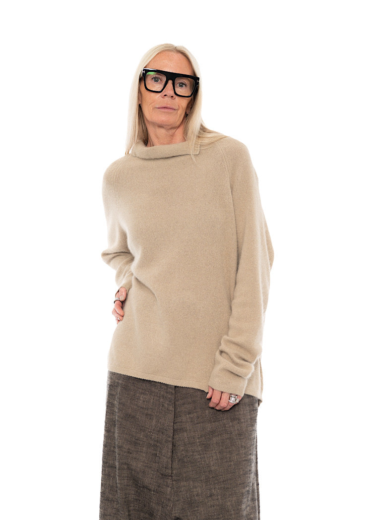 SIGNATURE RACCOON FUNNEL NECK KNIT