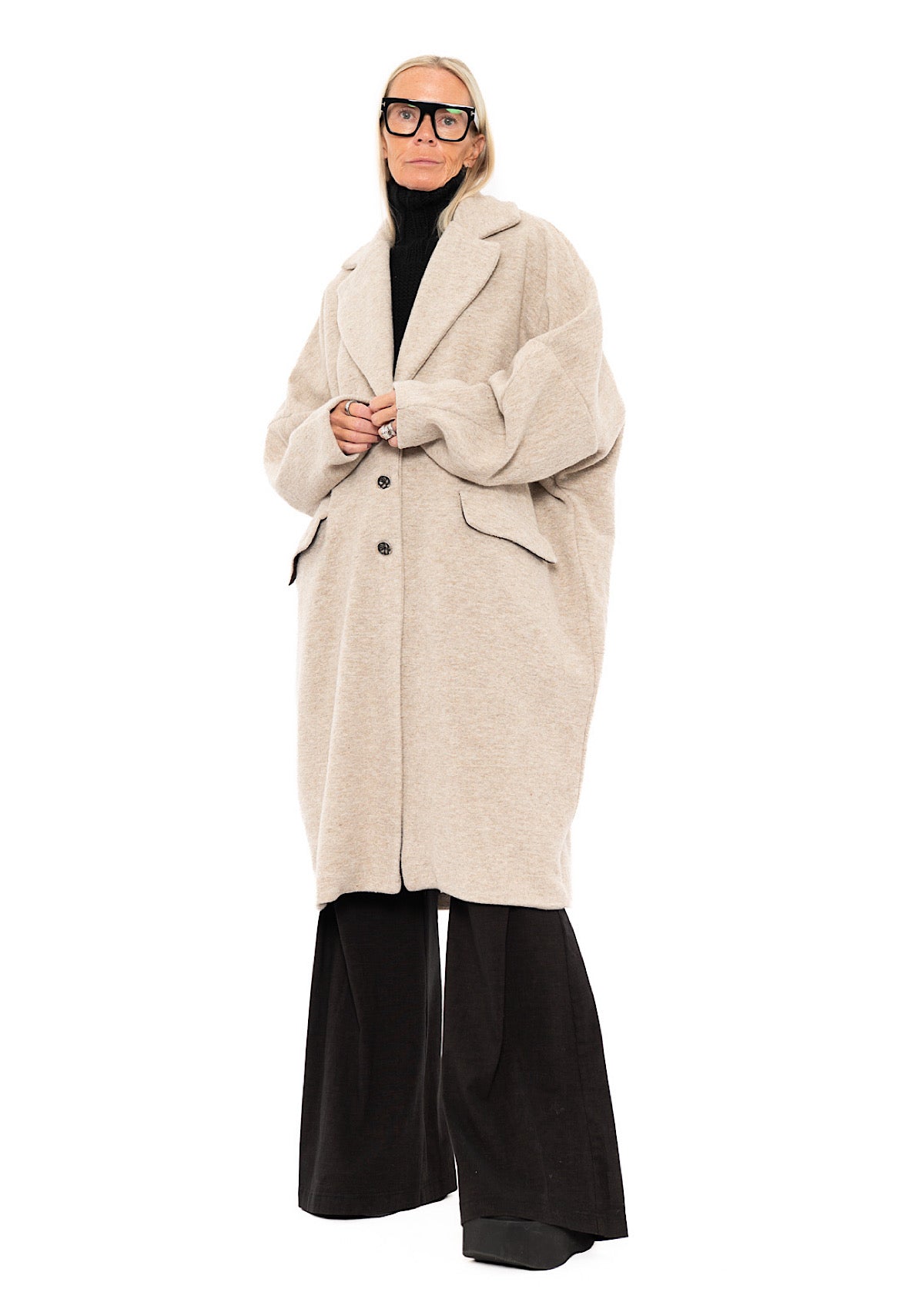 OVERSIZED WOOL-BLEND COAT