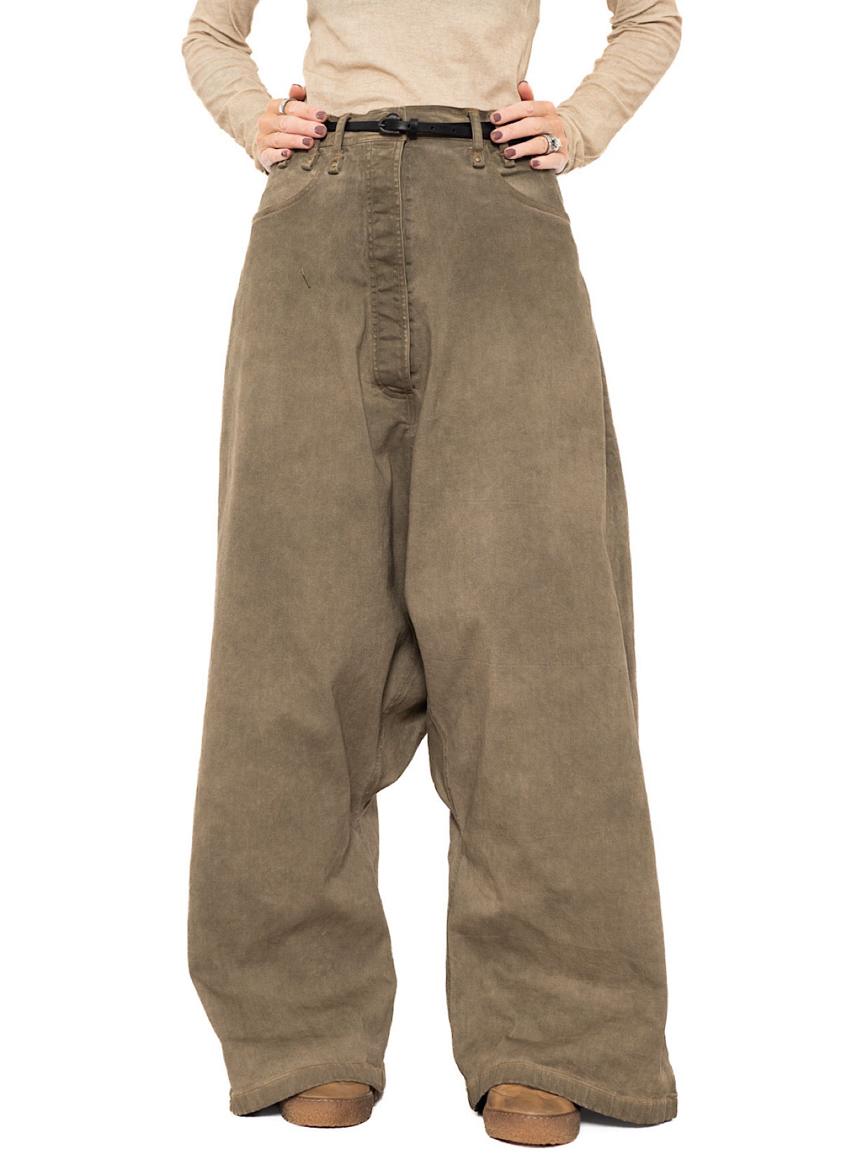 GARMENT-DYED OVERSIZED DENIM TROUSER