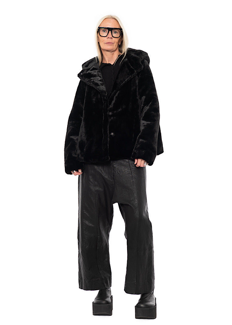 CROPPED HOODED FAUX FUR JACKET