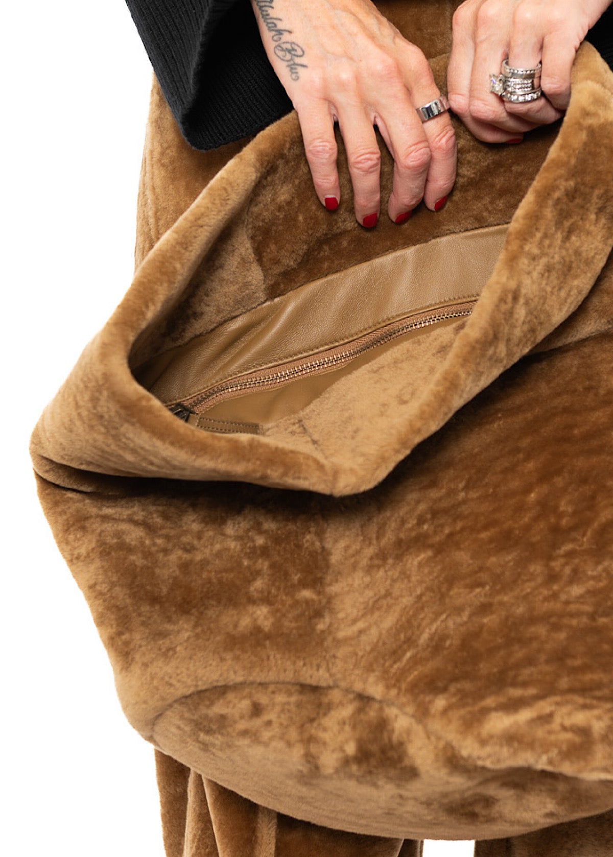 FUR-FINISHED LEATHER BAG