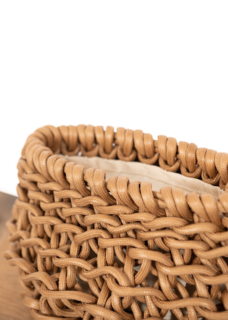 ALIENINA VERO CLUTCH BAG