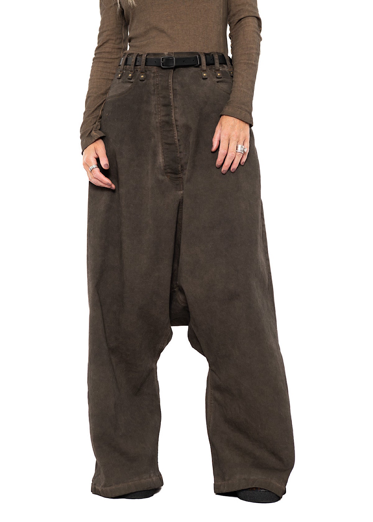 GARMENT-DYED OVERSIZED DENIM TROUSER