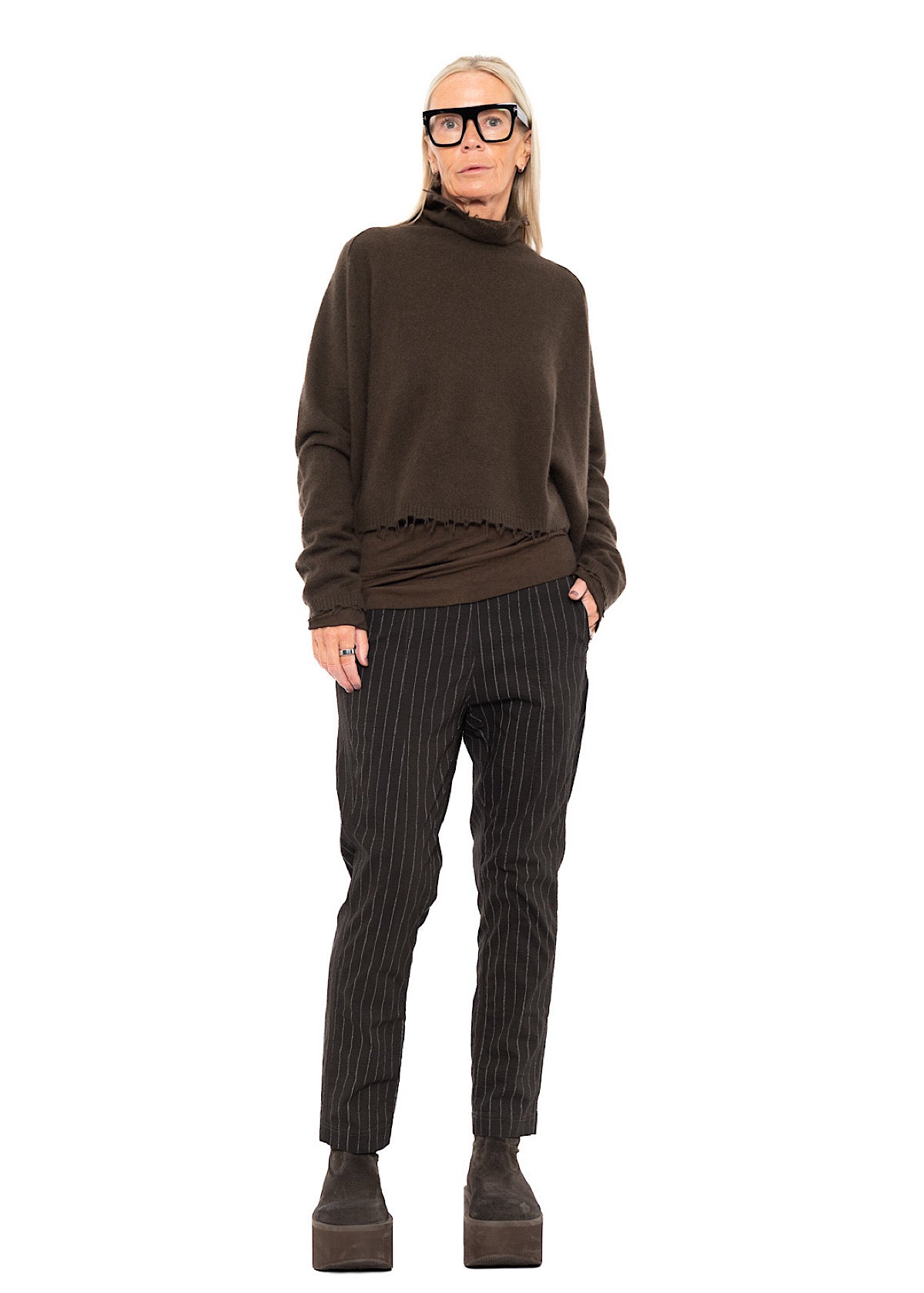 TAPERED PINSTRIPE STRETCH TROUSER