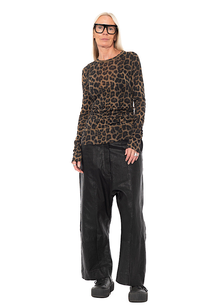 FITTED LEOPARD PRINT RIB T-SHIRT