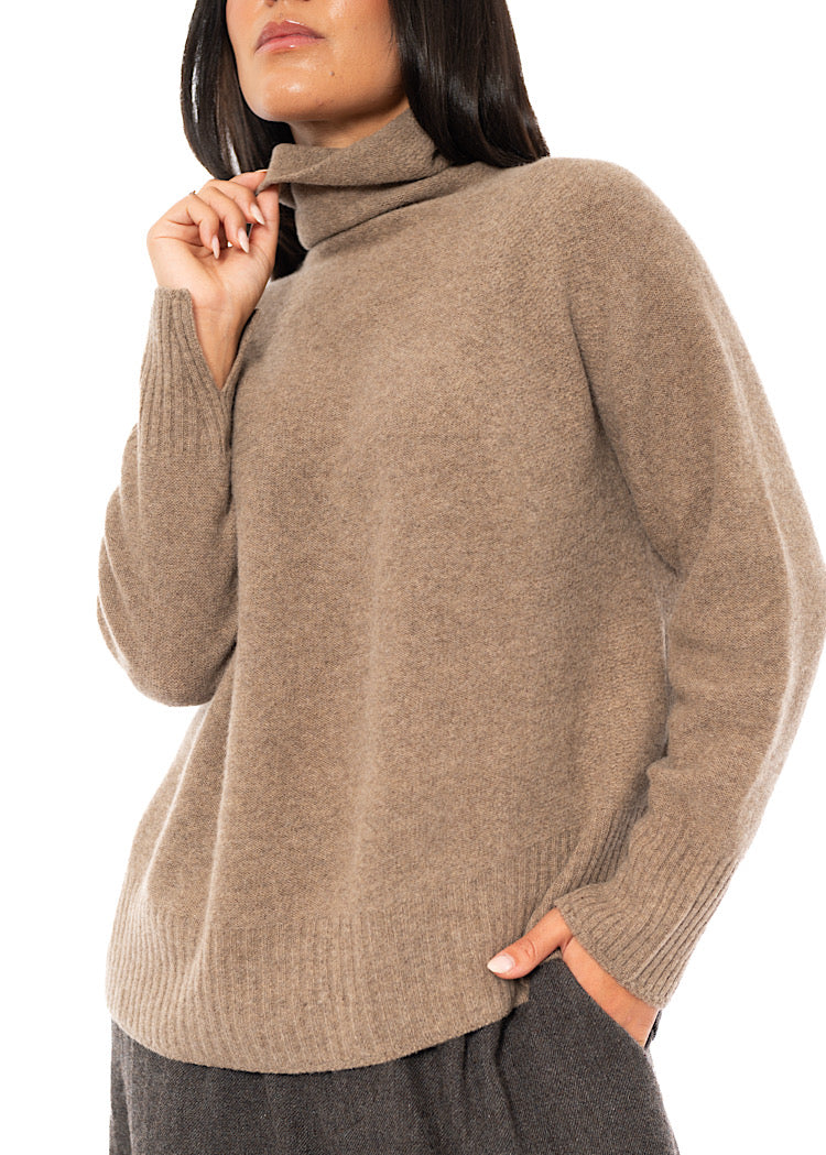 RELAXED FINE WOOL TURTLENECK PULLOVER