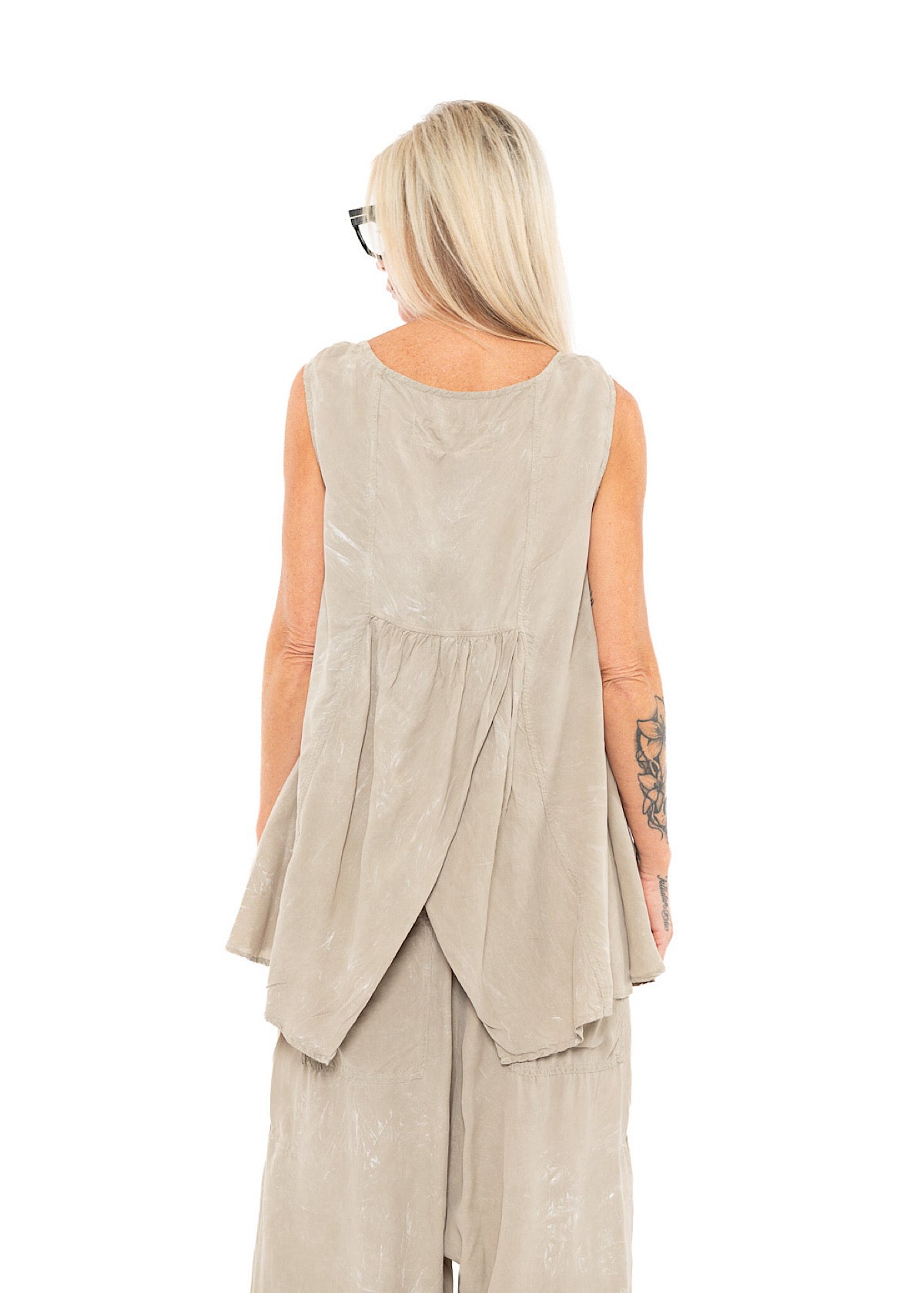 RUNDHOLZ DIP SLEEVELESS TOP