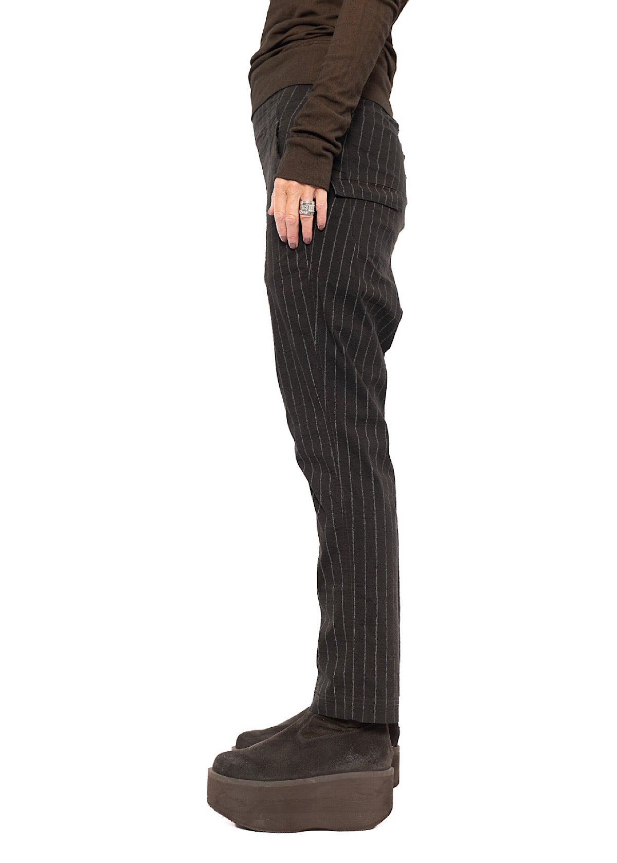 TAPERED PINSTRIPE STRETCH TROUSER
