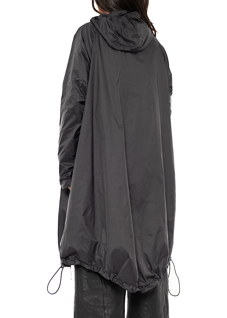 TECHNICAL RAIN COAT