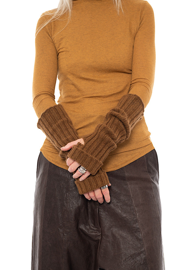 FINGERLESS CUFF