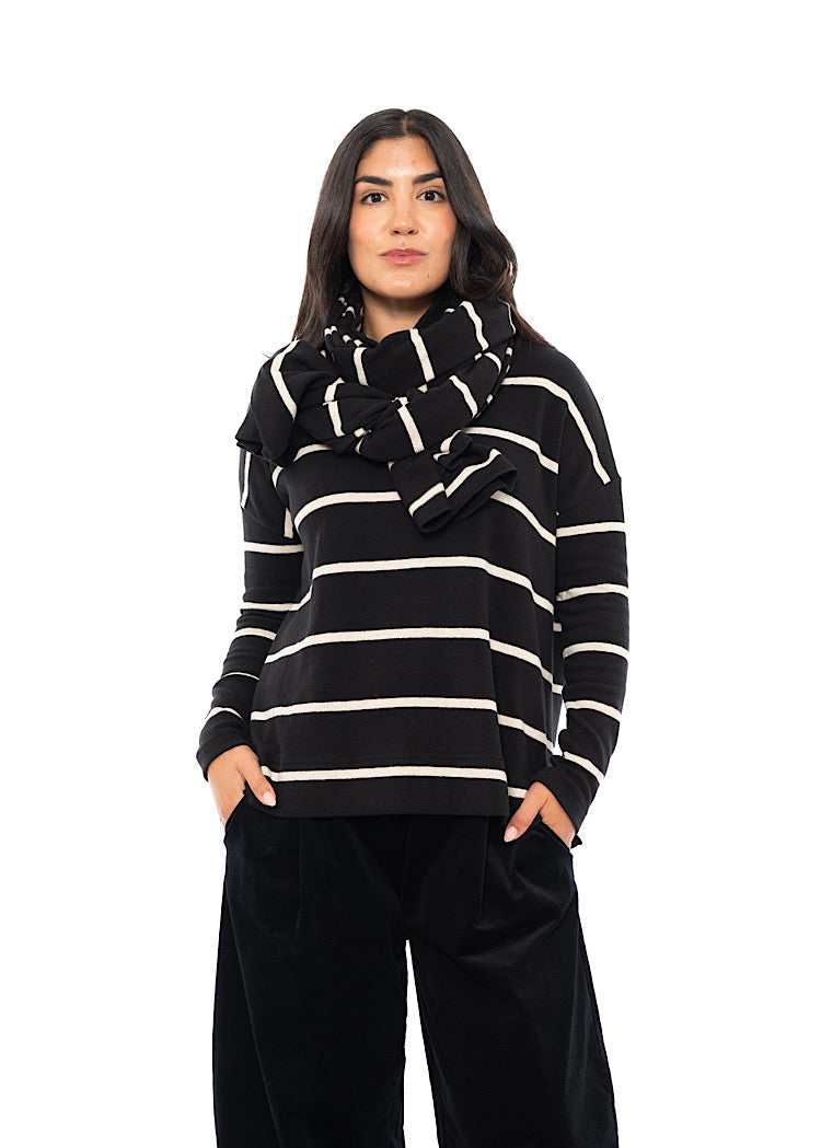 SIGNATURE STRIPED SEGOVIA SCARF