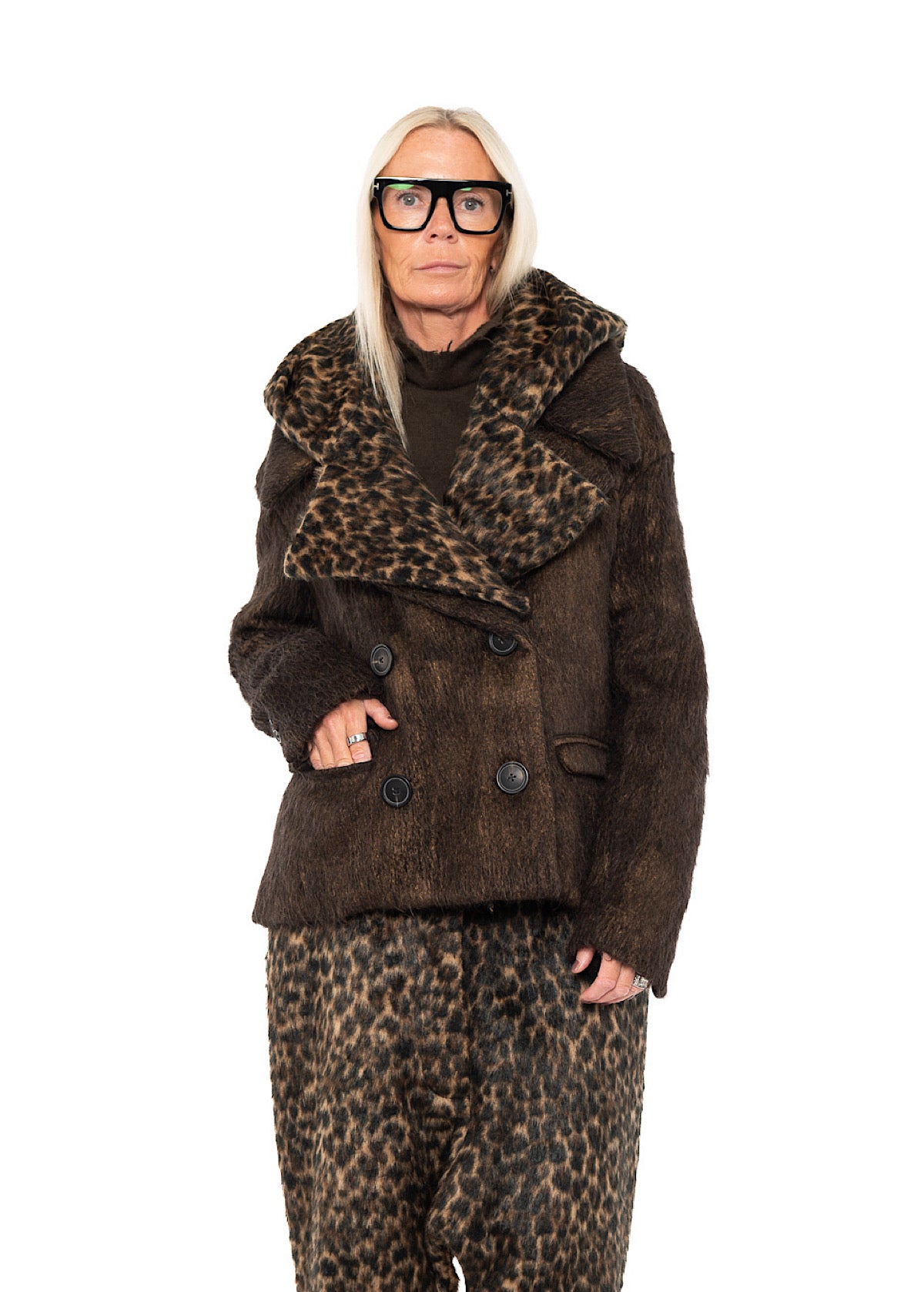 OVERSIZED LONG-HAIR WOOL JACKET WITH DETACHABLE LEOPARD COLLAR