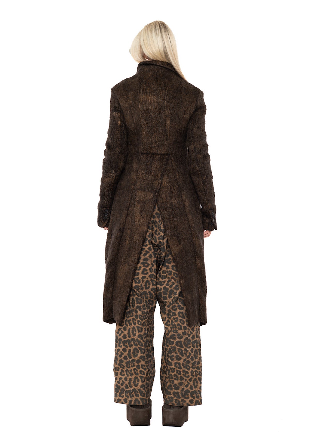 SCULPTED LONG-HAIR WOOL COAT