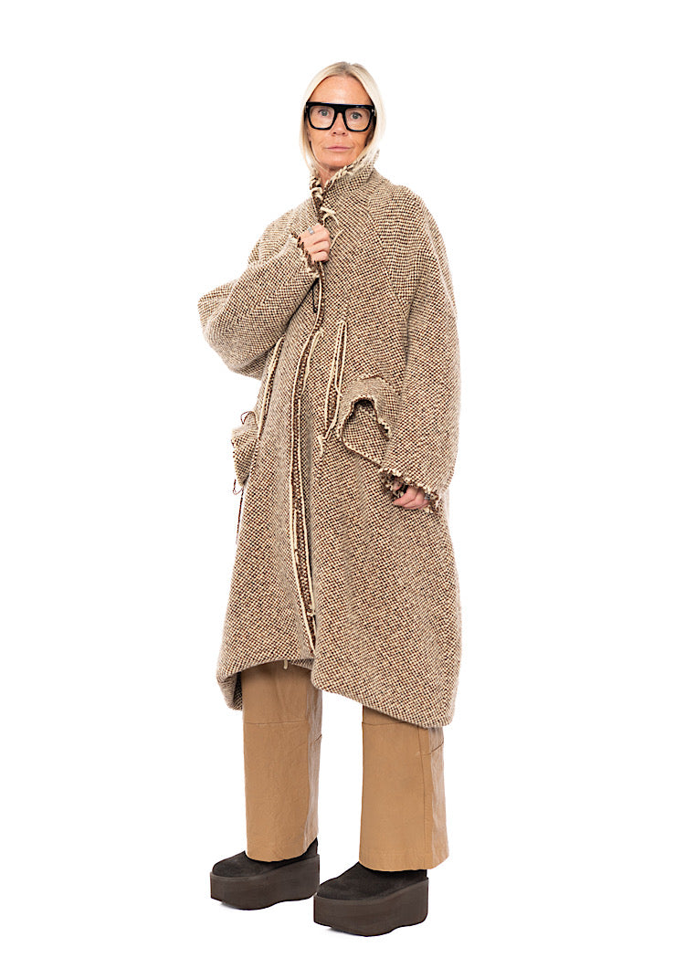 OVERSIZED DISTRESSED CHECK WOOL COAT