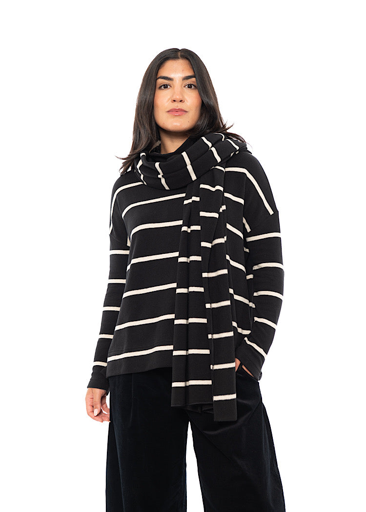SIGNATURE STRIPED SEGOVIA SCARF