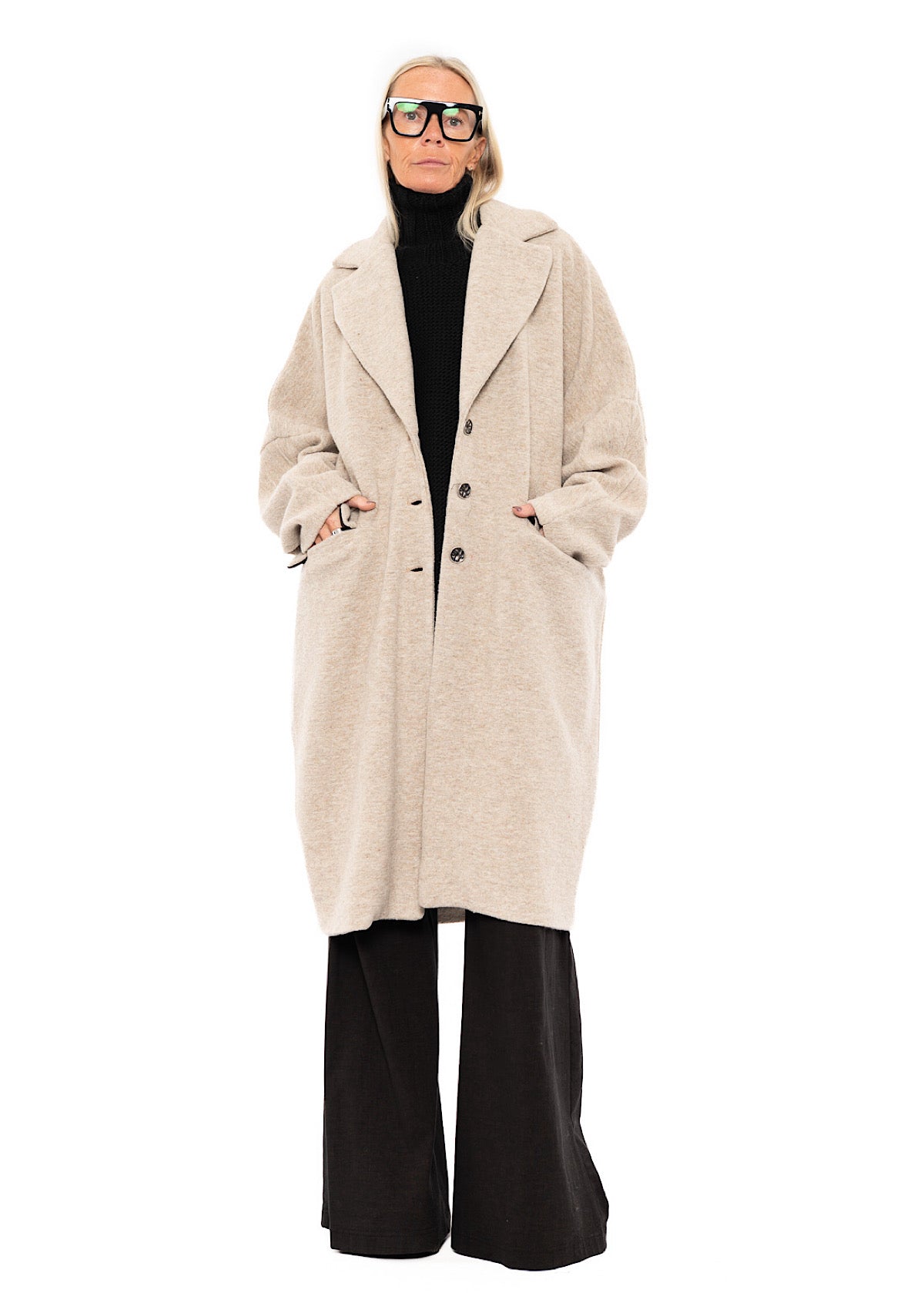 OVERSIZED WOOL-BLEND COAT
