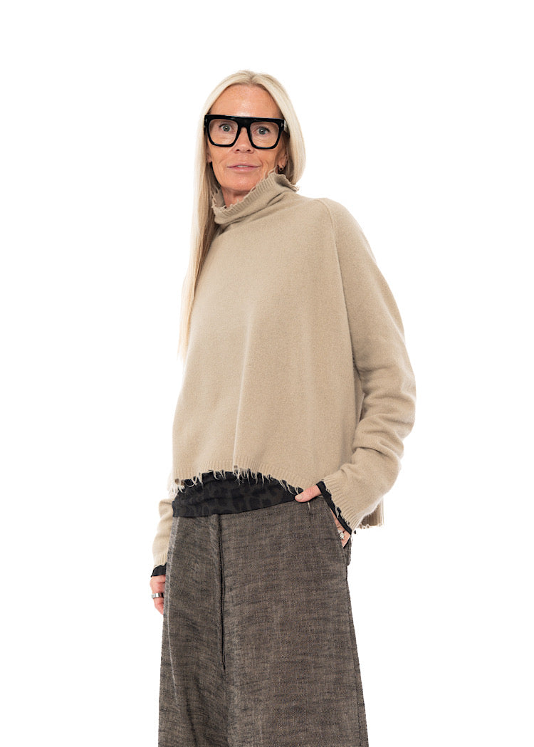 SIGNATURE MERINO RACCOON KNIT