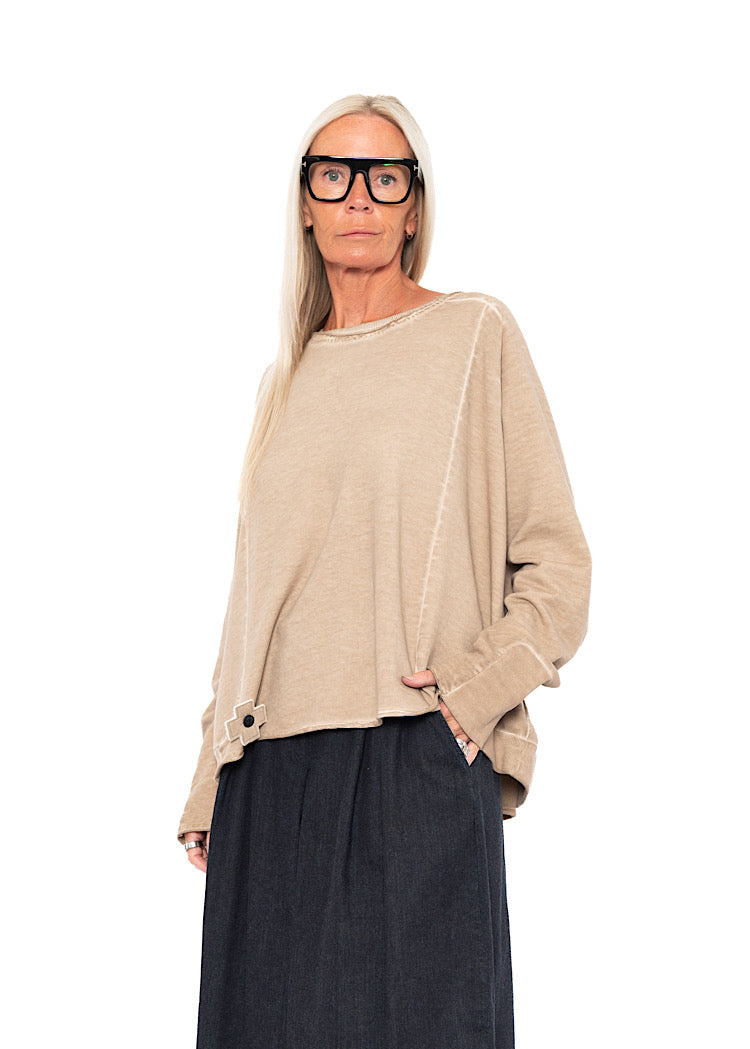 CLASSIC RELAXED BOXY PULLOVER