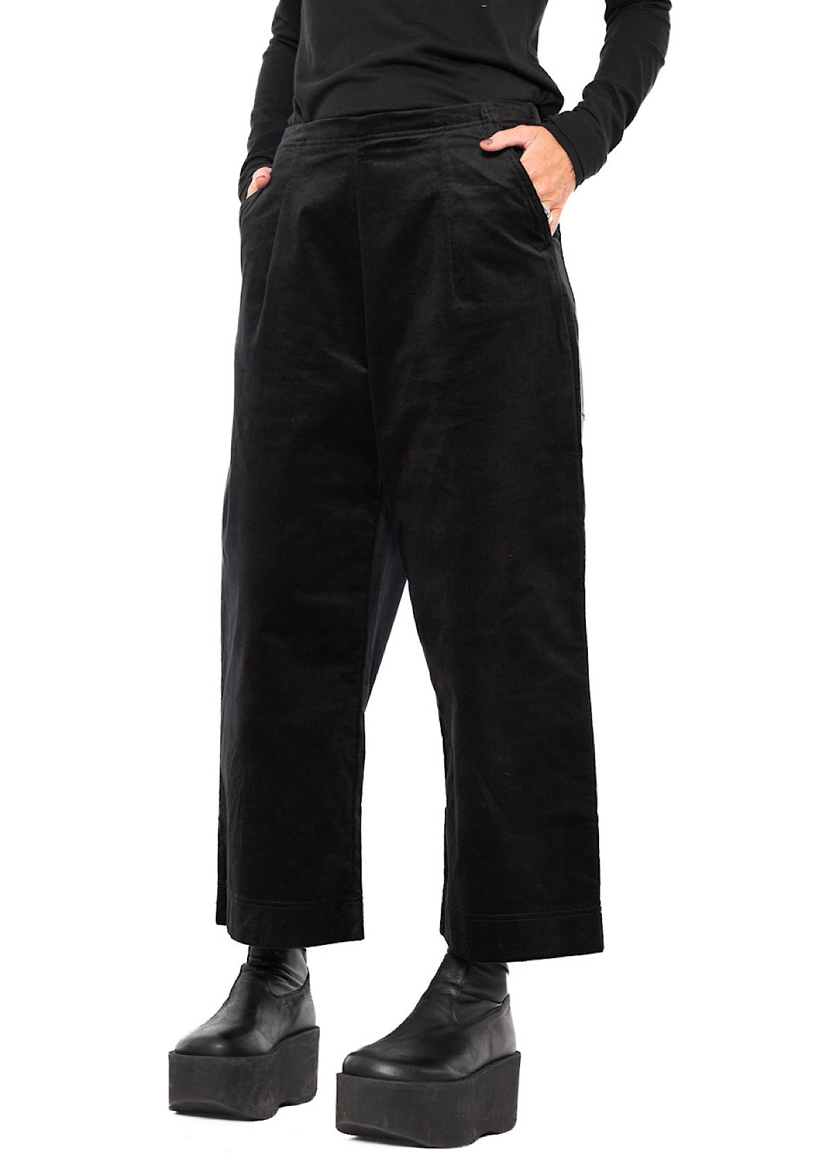 STRETCH-VELVET WIDE LEG TROUSER