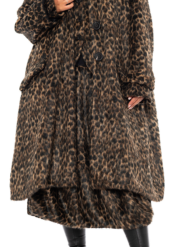 OVERSIZED FAUX FUR LEOPARD PRINT COAT