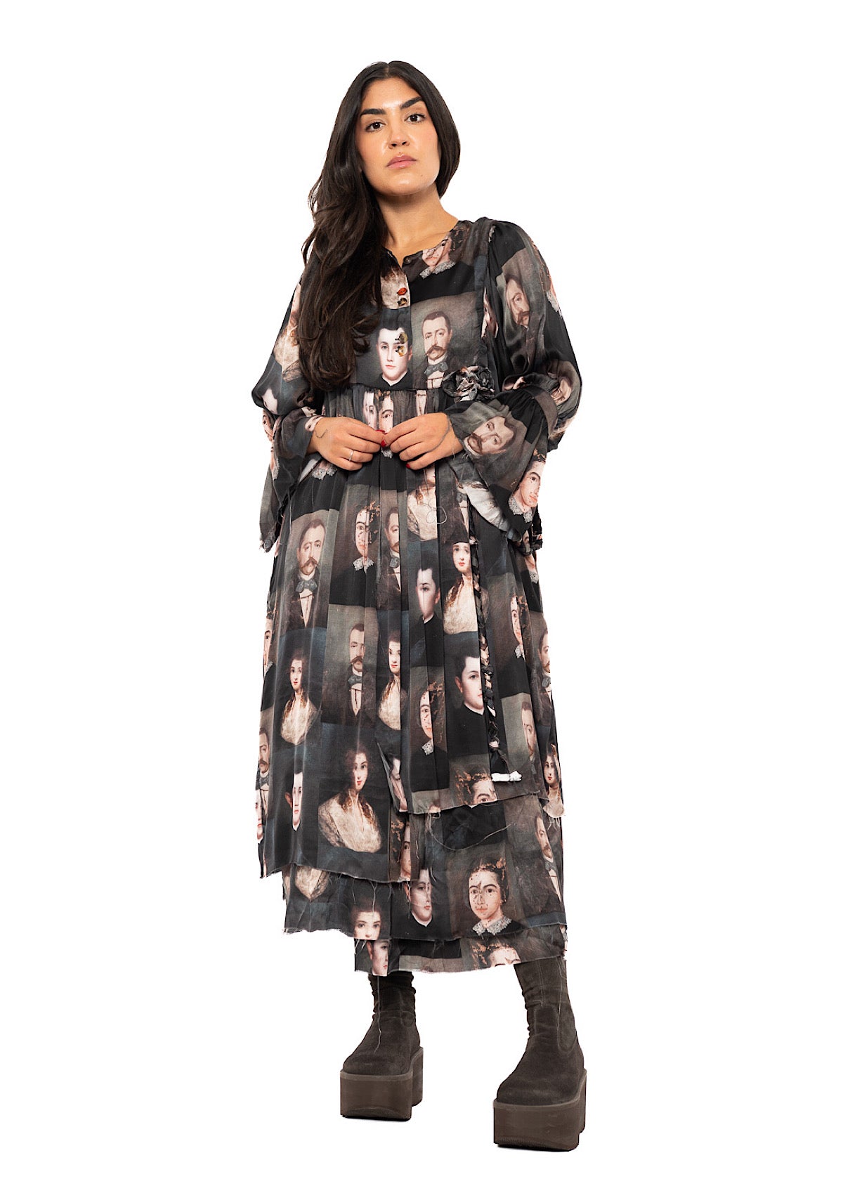 PORTRAIT PRINTED SILK DRESS